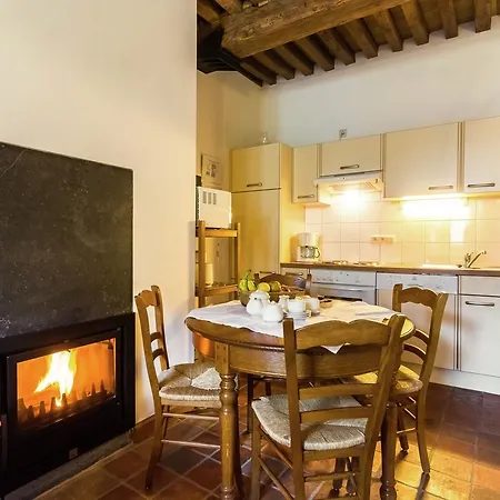 Cozy Holiday Near Forest In